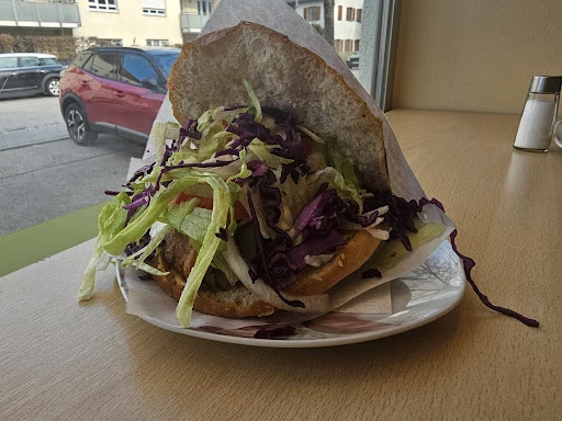  Sahra Döner und Feinkost